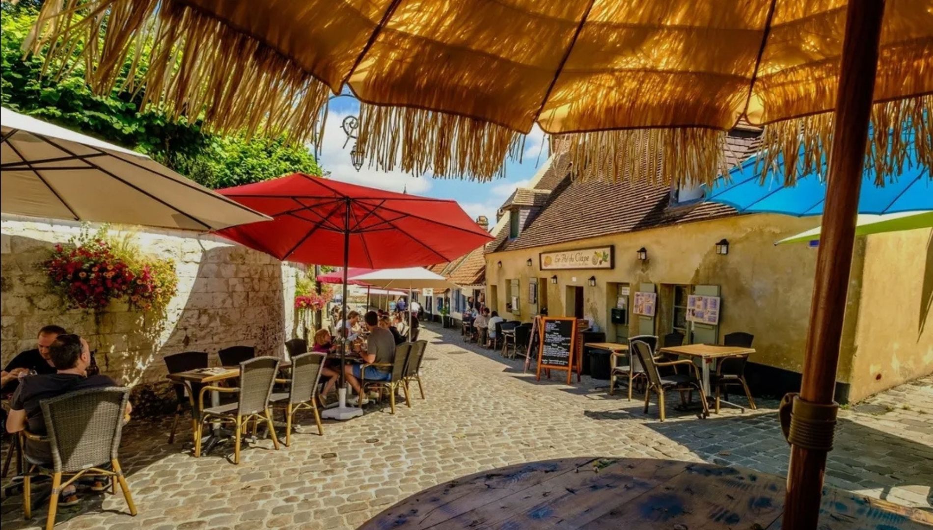 CHEZ COSETTE